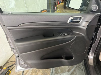 2019 Jeep Grand Cherokee Laredo E