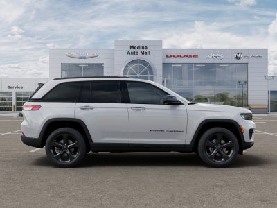 2025 Jeep Grand Cherokee Laredo