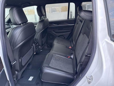 2026 Jeep Grand Cherokee Laredo