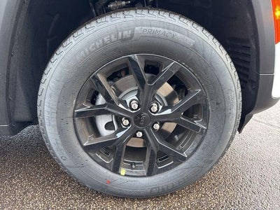 2026 Jeep Grand Cherokee Laredo