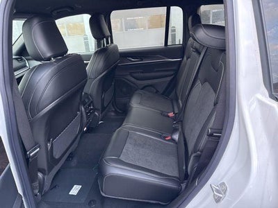 2026 Jeep Grand Cherokee Laredo