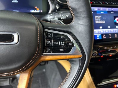 2022 Jeep Grand Cherokee Summit