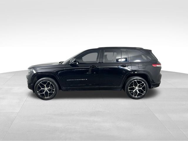 2022 Jeep Grand Cherokee Summit