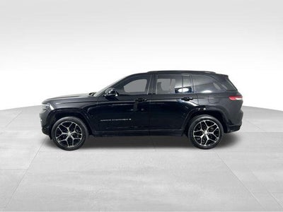 2022 Jeep Grand Cherokee Summit
