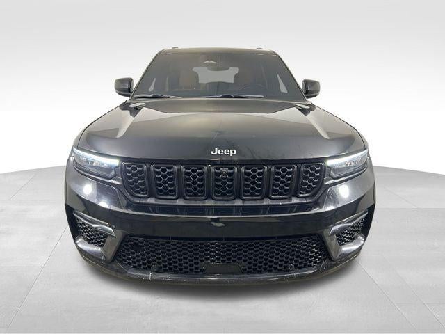 2022 Jeep Grand Cherokee Summit