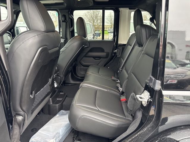 2025 Jeep Wrangler Rubicon 392