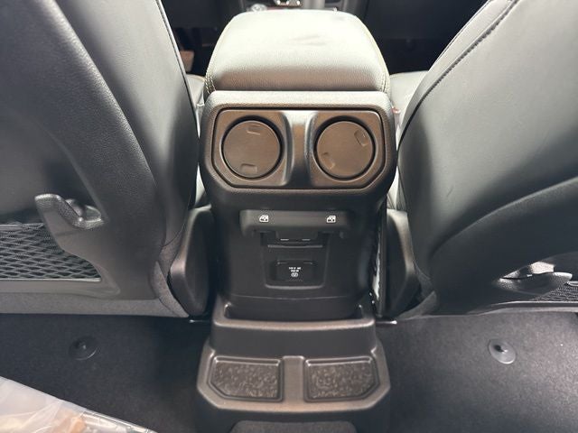 2025 Jeep Wrangler Rubicon 392