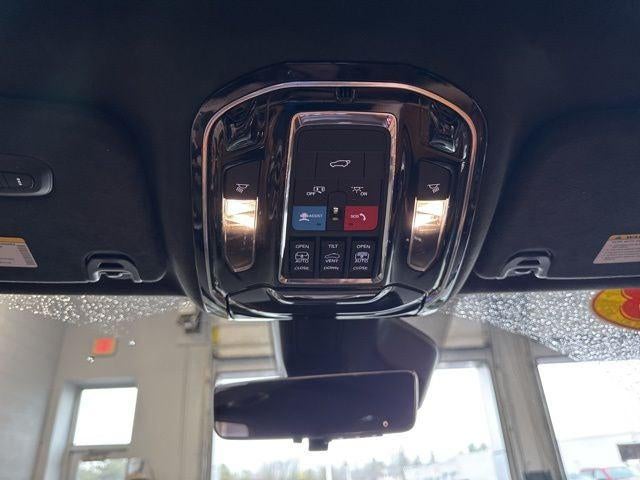 2023 Jeep Grand Wagoneer L Series III