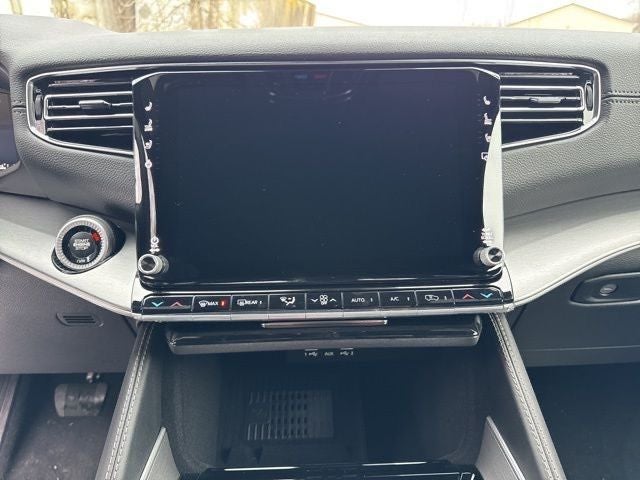 2026 Jeep Grand Wagoneer Altitude