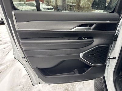 2026 Jeep Grand Wagoneer Altitude