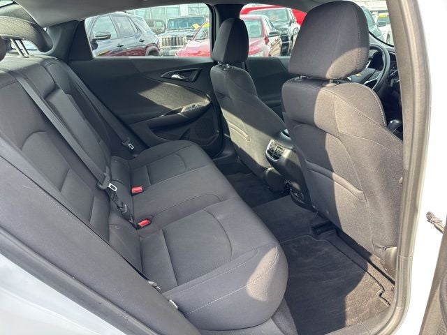 2017 Chevrolet Malibu LT 1LT