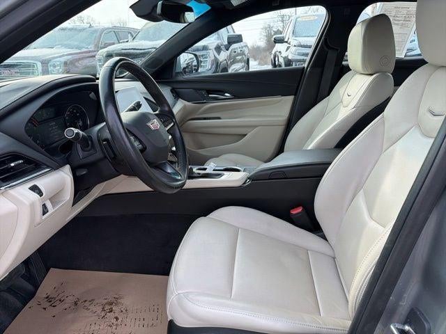 2023 Cadillac CT4 Premium Luxury