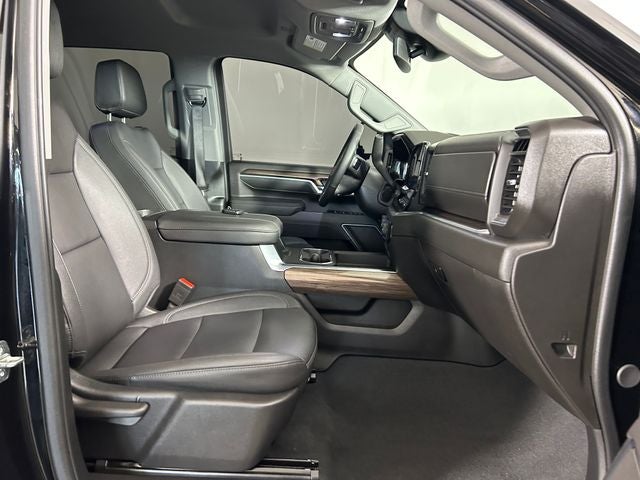 2025 Chevrolet Silverado 3500HD LT