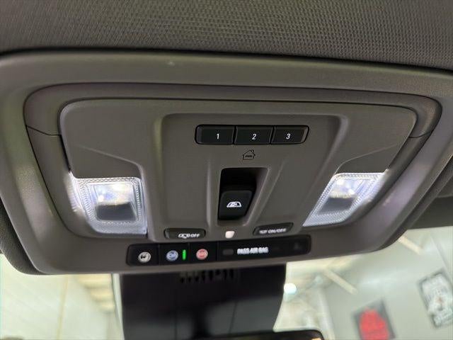 2023 Chevrolet Silverado 1500 LT LT1