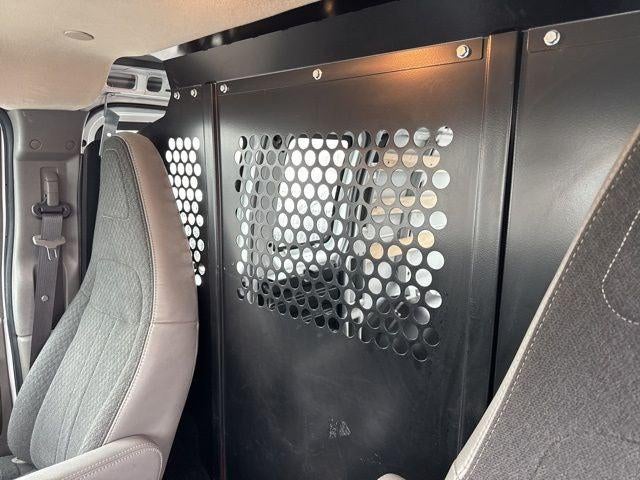 2024 Chevrolet Express 2500 Work Van Cargo