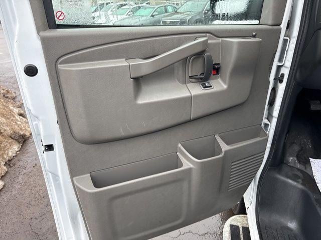 2024 Chevrolet Express 2500 Work Van Cargo