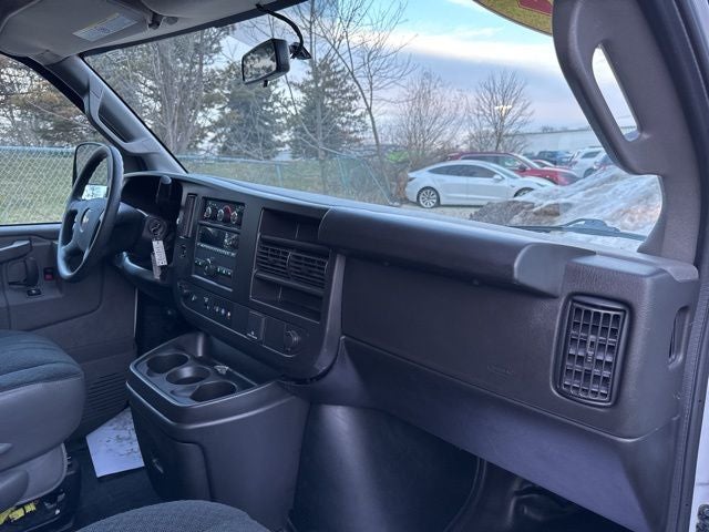 2024 Chevrolet Express 2500 Work Van Cargo