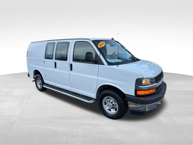 2024 Chevrolet Express 2500 Work Van Cargo