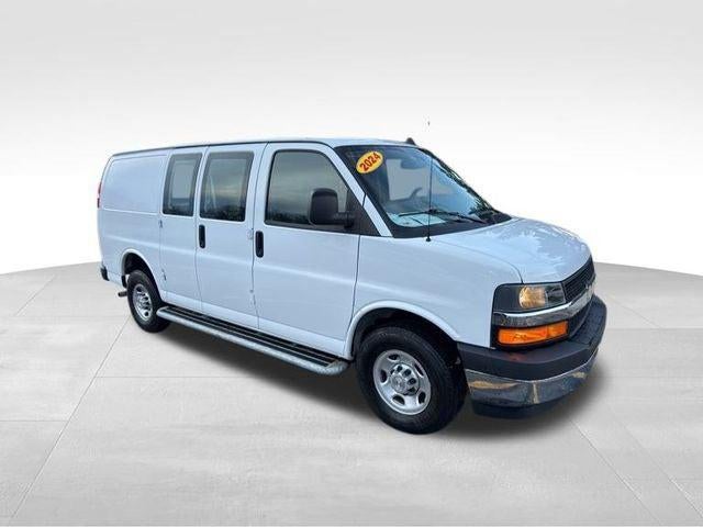 2024 Chevrolet Express 2500 Work Van Cargo