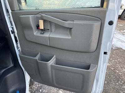 2025 GMC Savana 3500 Work Van