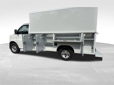 2025 GMC Savana 3500 Work Van