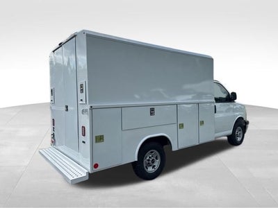 2025 GMC Savana 3500 Work Van