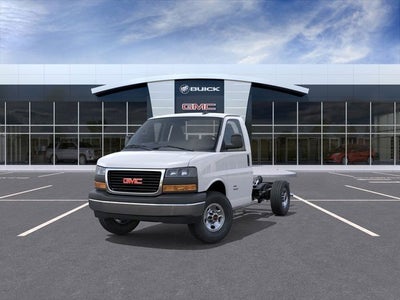 2025 GMC Savana 3500 Work Van