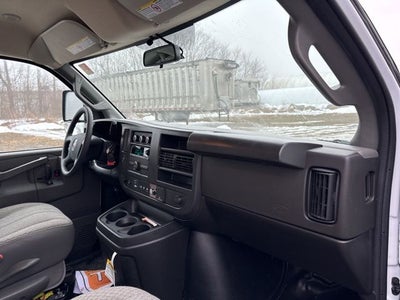 2025 GMC Savana 3500 Work Van