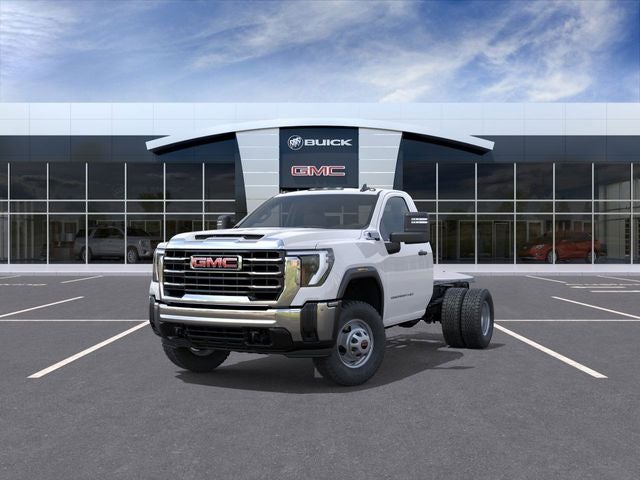 2025 GMC Sierra 3500HD Pro