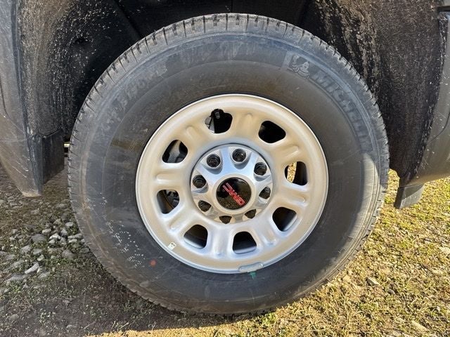 2024 GMC Sierra 3500HD Pro