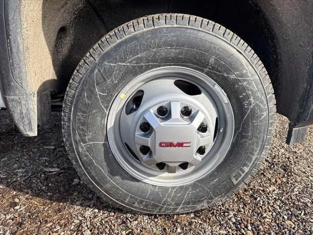 2025 GMC Sierra 3500HD Pro