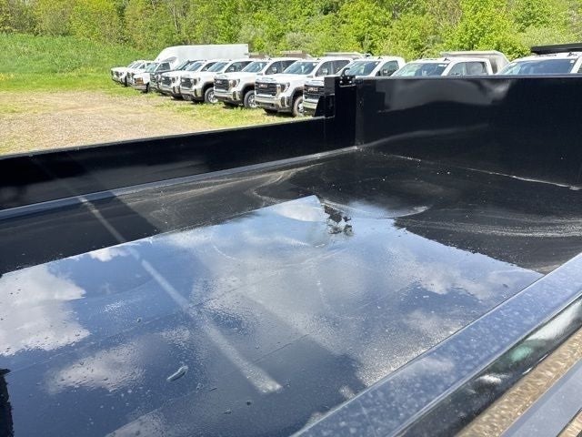 2025 GMC Sierra 3500HD Pro