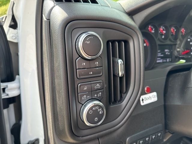 2025 GMC Sierra 3500HD Pro