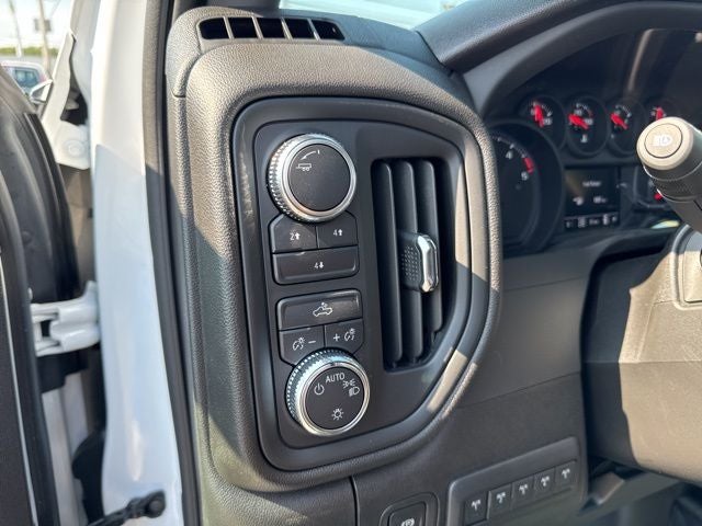 2025 GMC Sierra 3500HD Pro