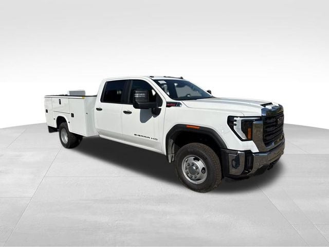 2025 GMC Sierra 3500HD Pro