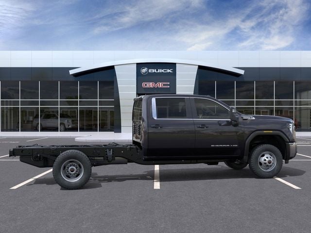 2025 GMC Sierra 3500HD Pro