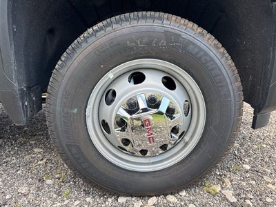 2025 GMC Sierra 3500HD Pro