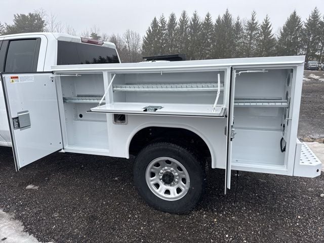 2025 GMC Sierra 3500HD Pro