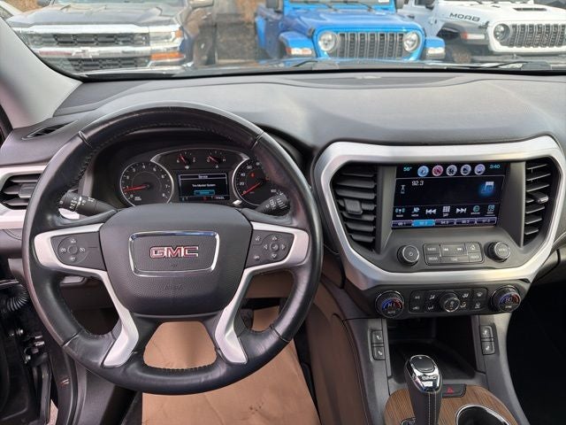 2017 GMC Acadia SLE-2