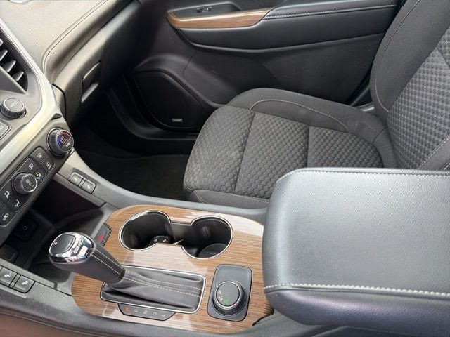 2017 GMC Acadia SLE-2