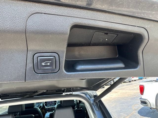 2020 GMC Acadia SLT