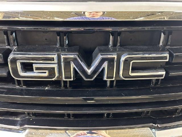 2022 GMC Yukon SLE