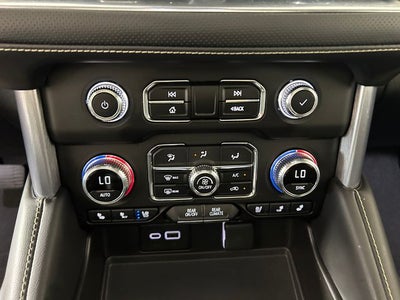 2024 GMC Yukon SLT