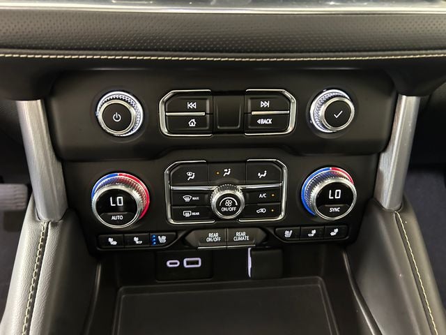 2024 GMC Yukon SLT