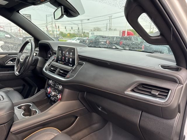 2021 GMC Yukon XL AT4