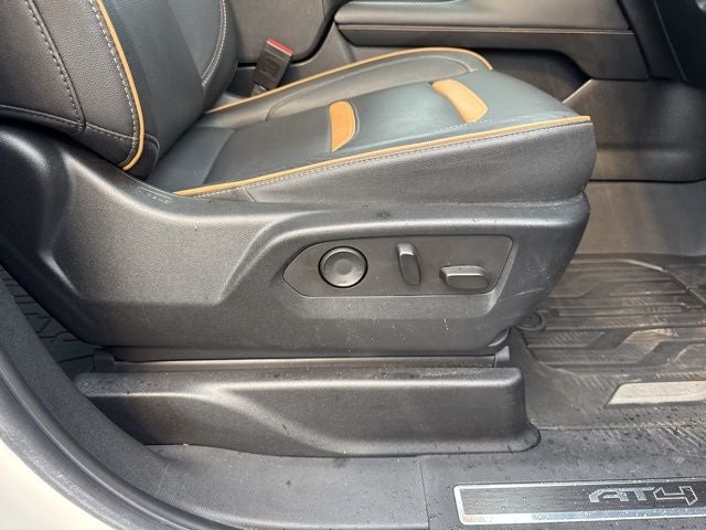 2021 GMC Yukon XL AT4