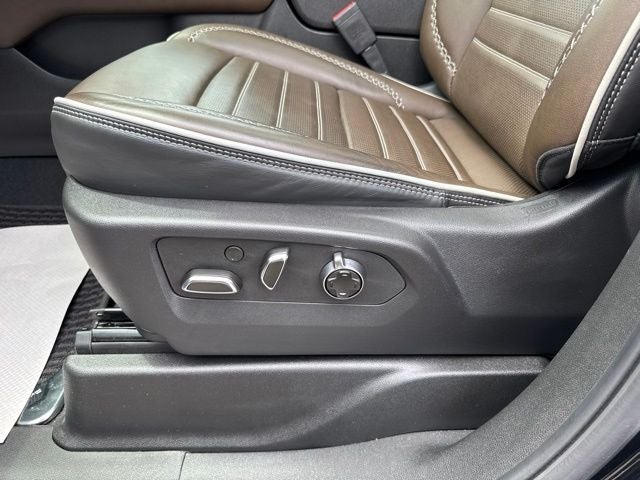 2025 GMC Yukon XL Denali Ultimate