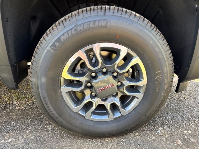 2026 GMC Sierra 2500HD SLT