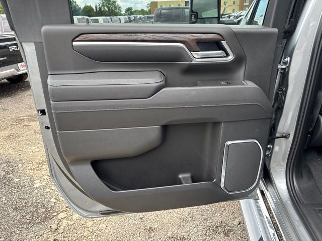 2026 GMC Sierra 2500HD SLT