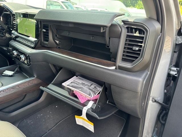 2026 GMC Sierra 2500HD SLT